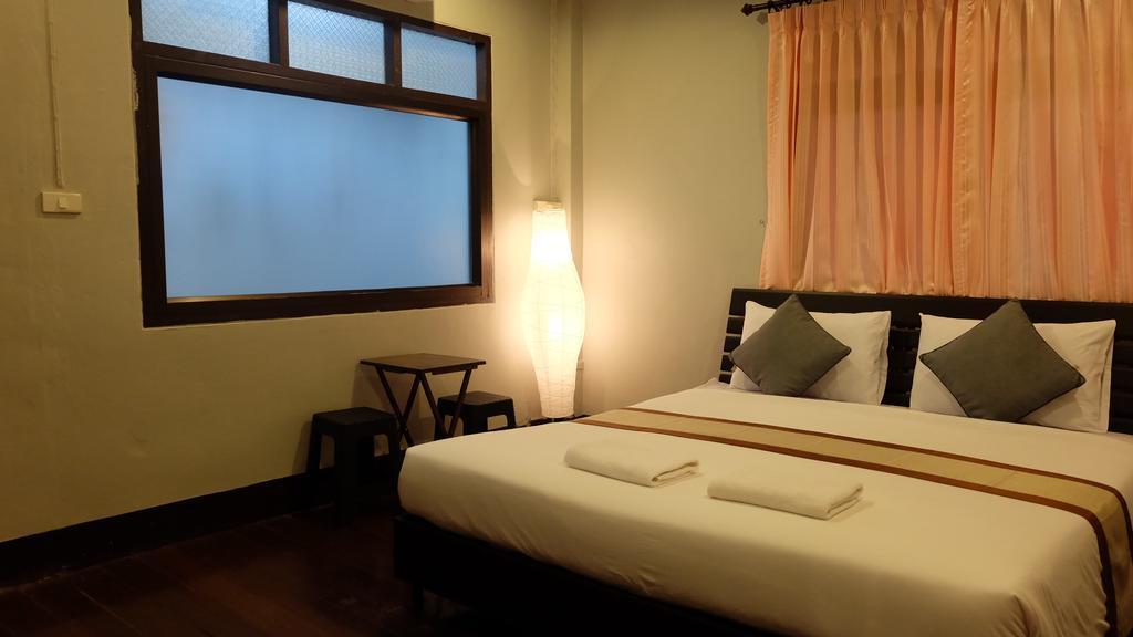 Marina Hut Guest House Koh Lanta Ngoại thất bức ảnh