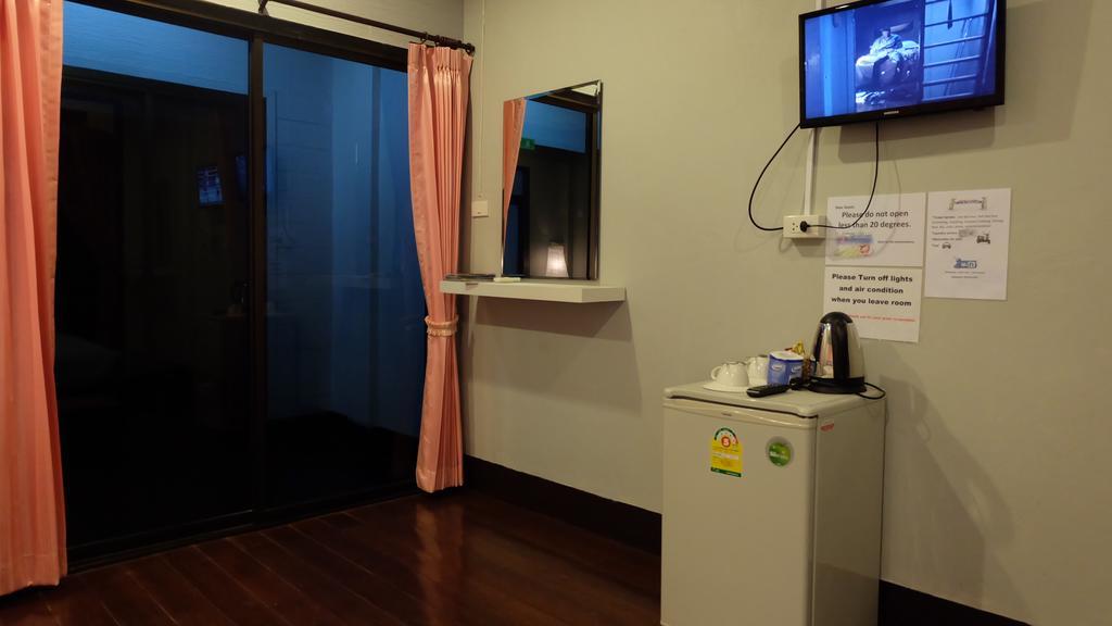 Marina Hut Guest House Koh Lanta Ngoại thất bức ảnh