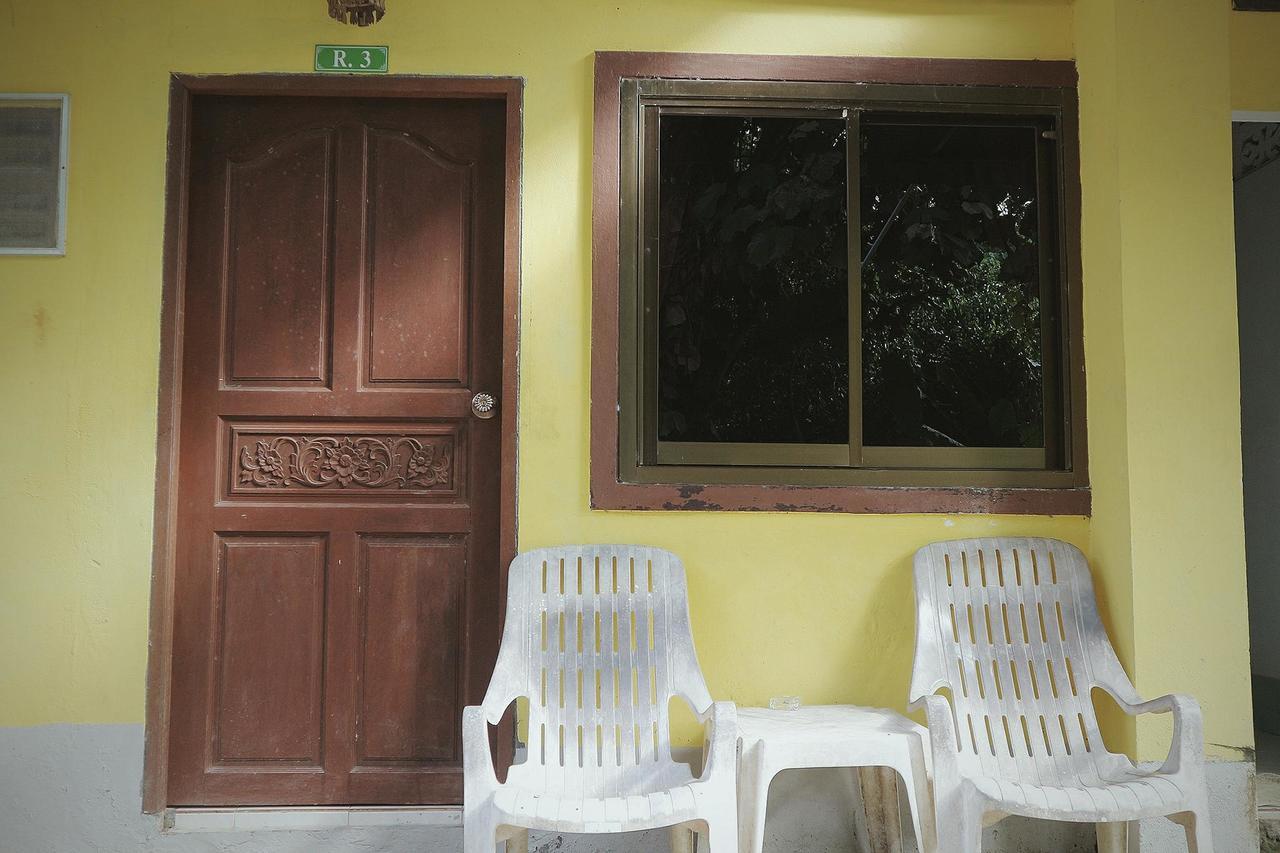 Marina Hut Guest House Koh Lanta Ngoại thất bức ảnh