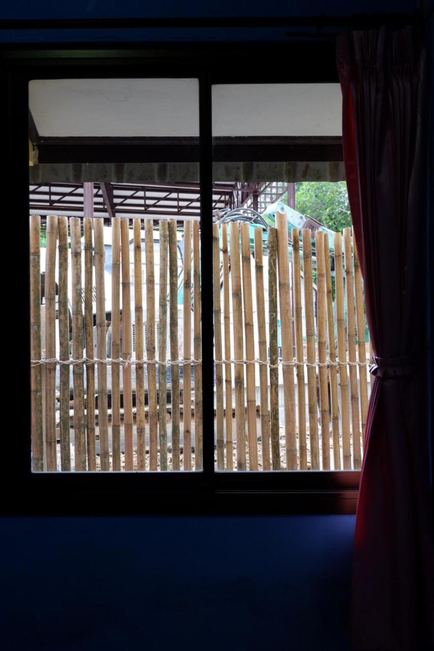 Marina Hut Guest House Koh Lanta Ngoại thất bức ảnh